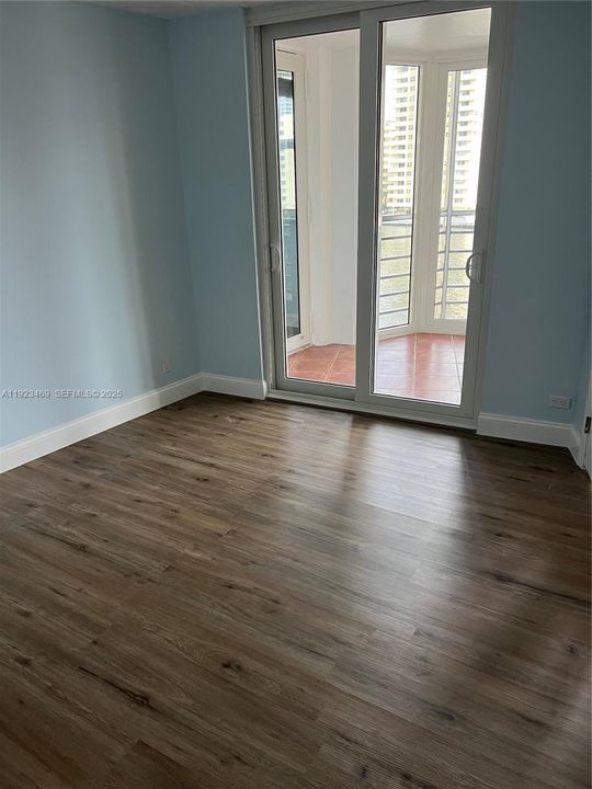 For Sale: $360,000 (2 beds, 2 baths, 1420 Square Feet)