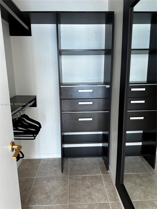 En Venta: $568,000 (1 camas, 2 baños, 828 Pies cuadrados)