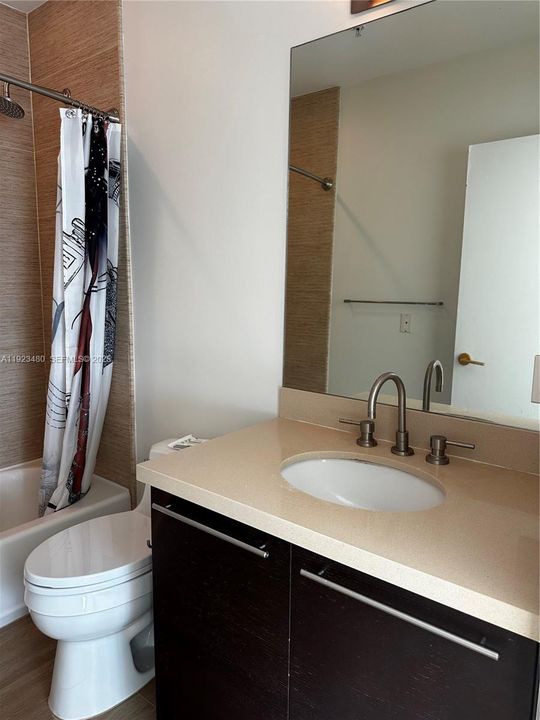 En Venta: $568,000 (1 camas, 2 baños, 828 Pies cuadrados)