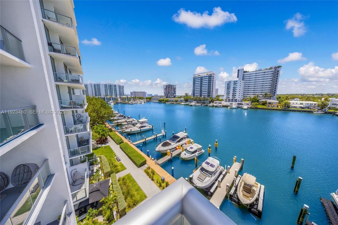 En Venta: $568,000 (1 camas, 2 baños, 828 Pies cuadrados)