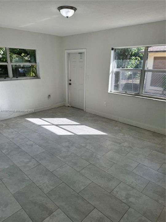 En Renta: $2,400 (2 camas, 2 baños, 1820 Pies cuadrados)