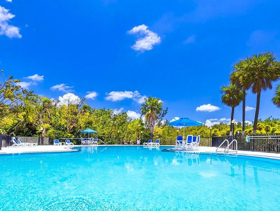 待售: $1,250,000 (3 贝兹, 2 浴室, 1902 平方英尺)