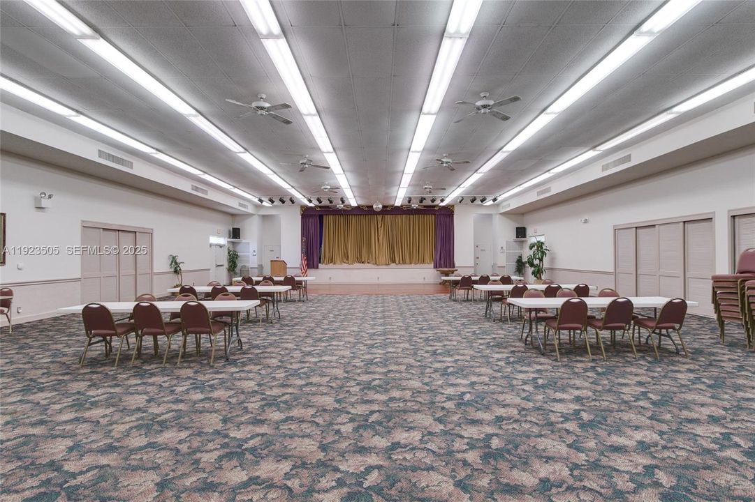 AUDITORIUM