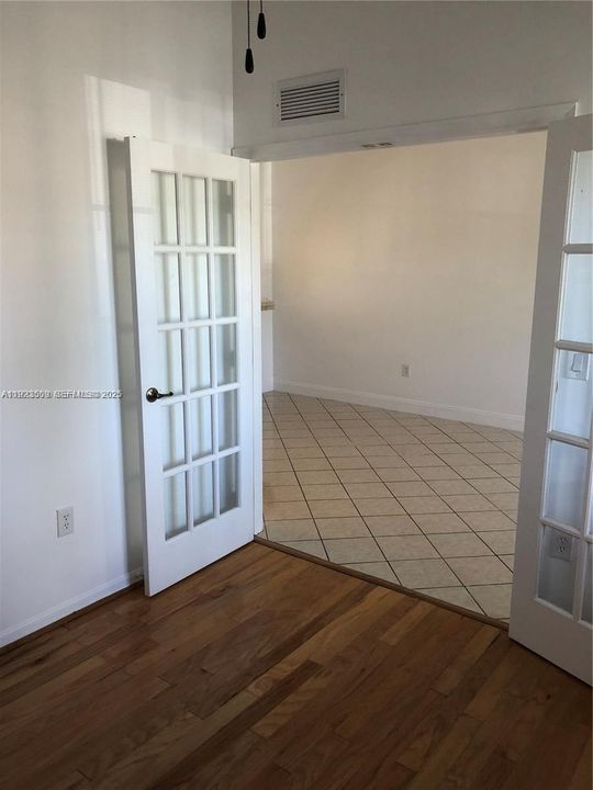 For Rent: $1,700 (2 beds, 2 baths, 815 Square Feet)