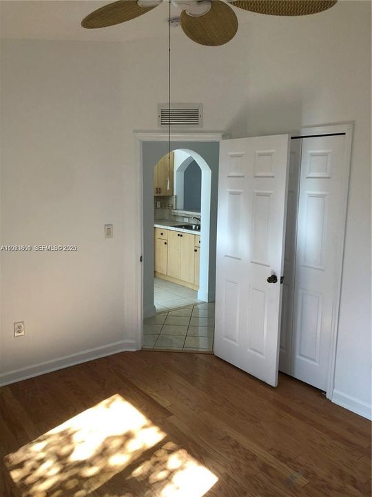 For Rent: $1,700 (2 beds, 2 baths, 815 Square Feet)