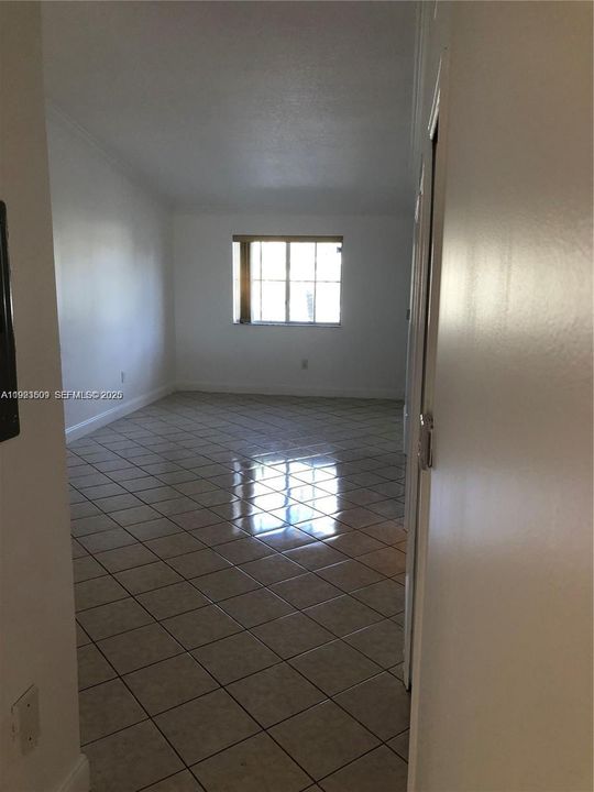 For Rent: $1,700 (2 beds, 2 baths, 815 Square Feet)