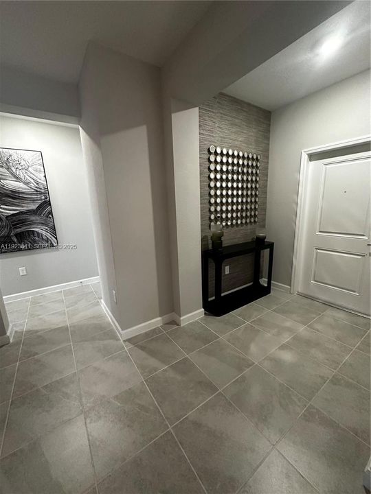 В аренду: $3,500 (3 спален, 2 ванн, 2217 Квадратных фут)