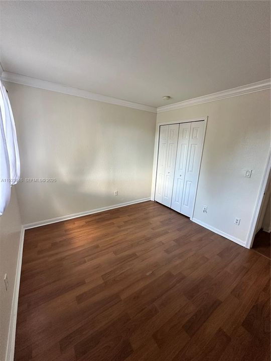 For Rent: $2,500 (4 beds, 2 baths, 1302 Square Feet)