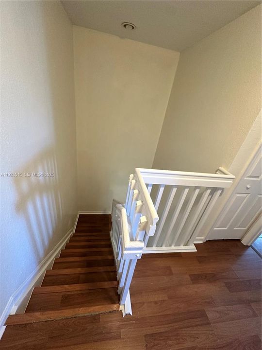 For Rent: $2,500 (4 beds, 2 baths, 1302 Square Feet)