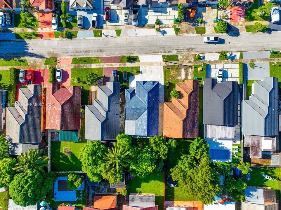 На продажу: $649,900 (5 спален, 3 ванн, 1935 Квадратных фут)