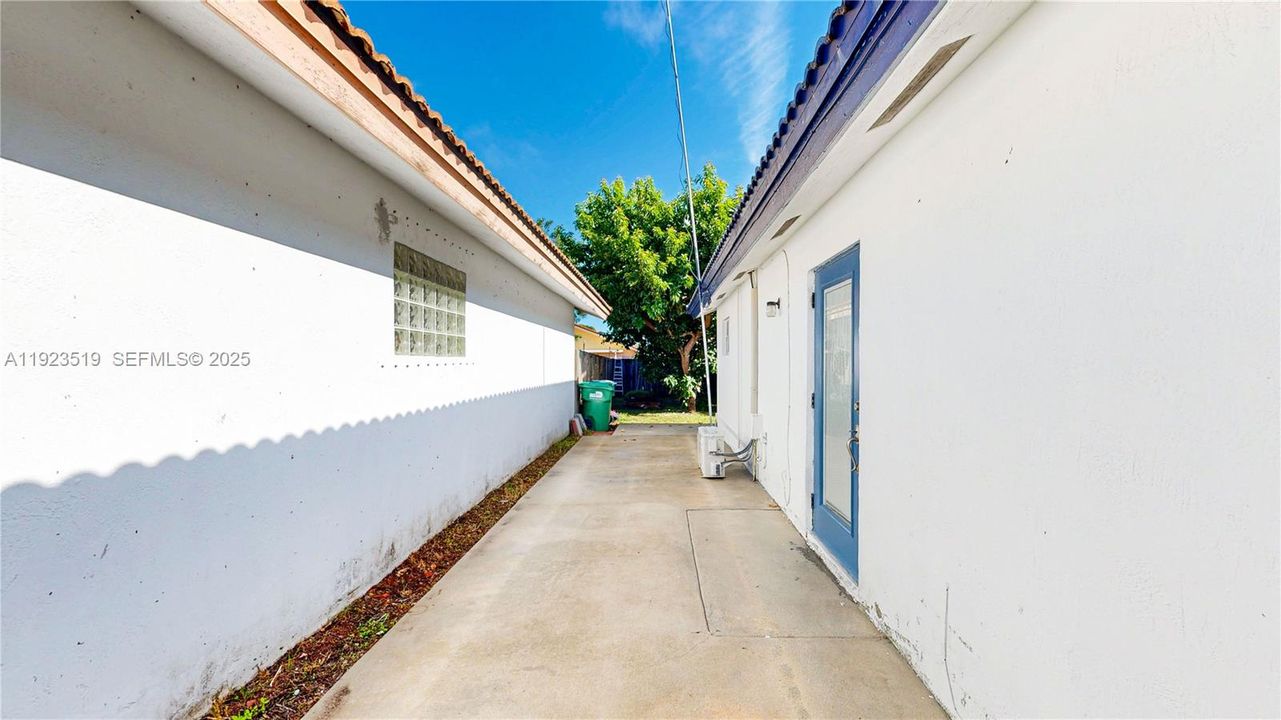 На продажу: $649,900 (5 спален, 3 ванн, 1935 Квадратных фут)