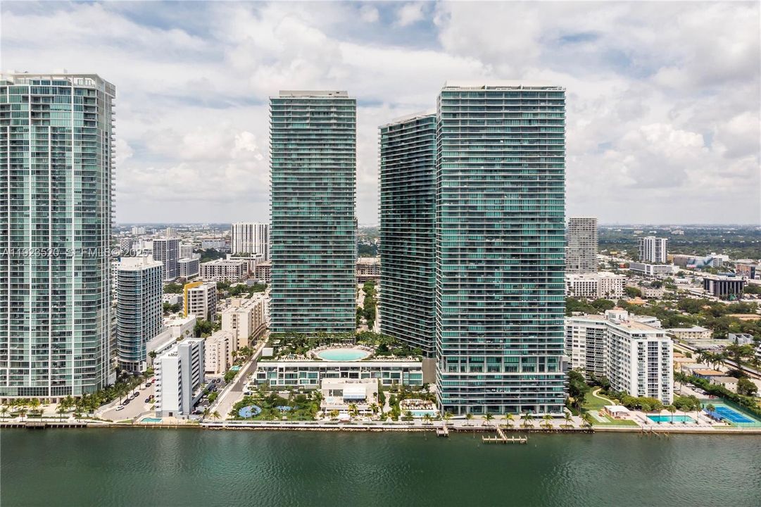 Active With Contract: $6,500 (3 beds, 2 baths, 1250 Square Feet)