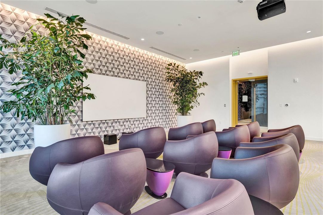 Active With Contract: $6,500 (3 beds, 2 baths, 1250 Square Feet)