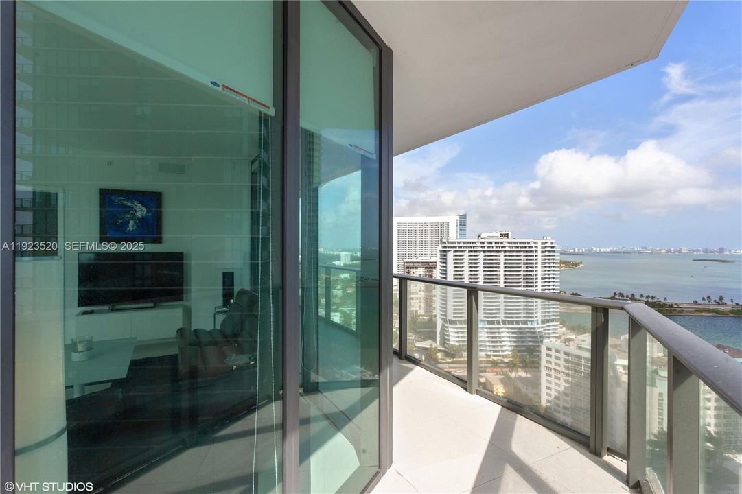 Active With Contract: $6,500 (3 beds, 2 baths, 1250 Square Feet)