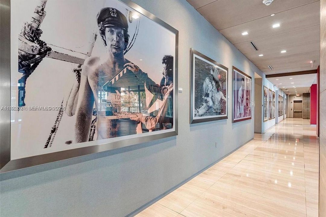 For Sale: $639,000 (1 beds, 1 baths, 830 Square Feet)