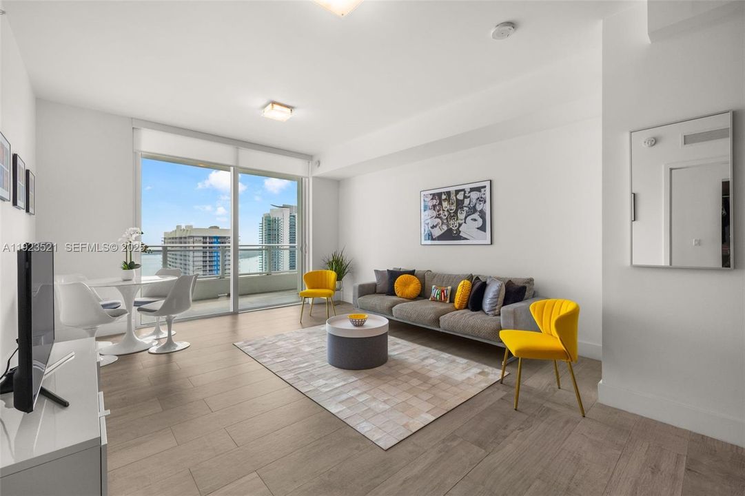 For Sale: $639,000 (1 beds, 1 baths, 830 Square Feet)