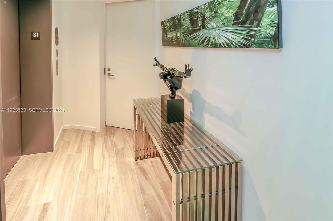 待售: $610,000 (1 贝兹, 2 浴室, 849 平方英尺)