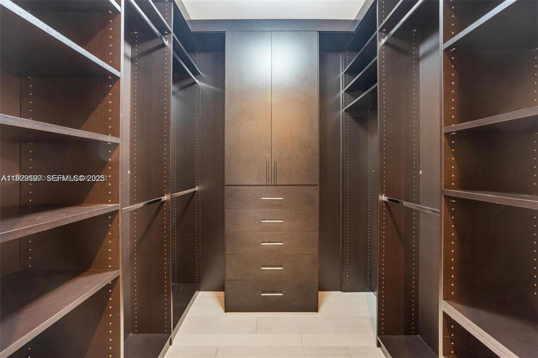 En Renta: $6,250 (2 camas, 2 baños, 1557 Pies cuadrados)