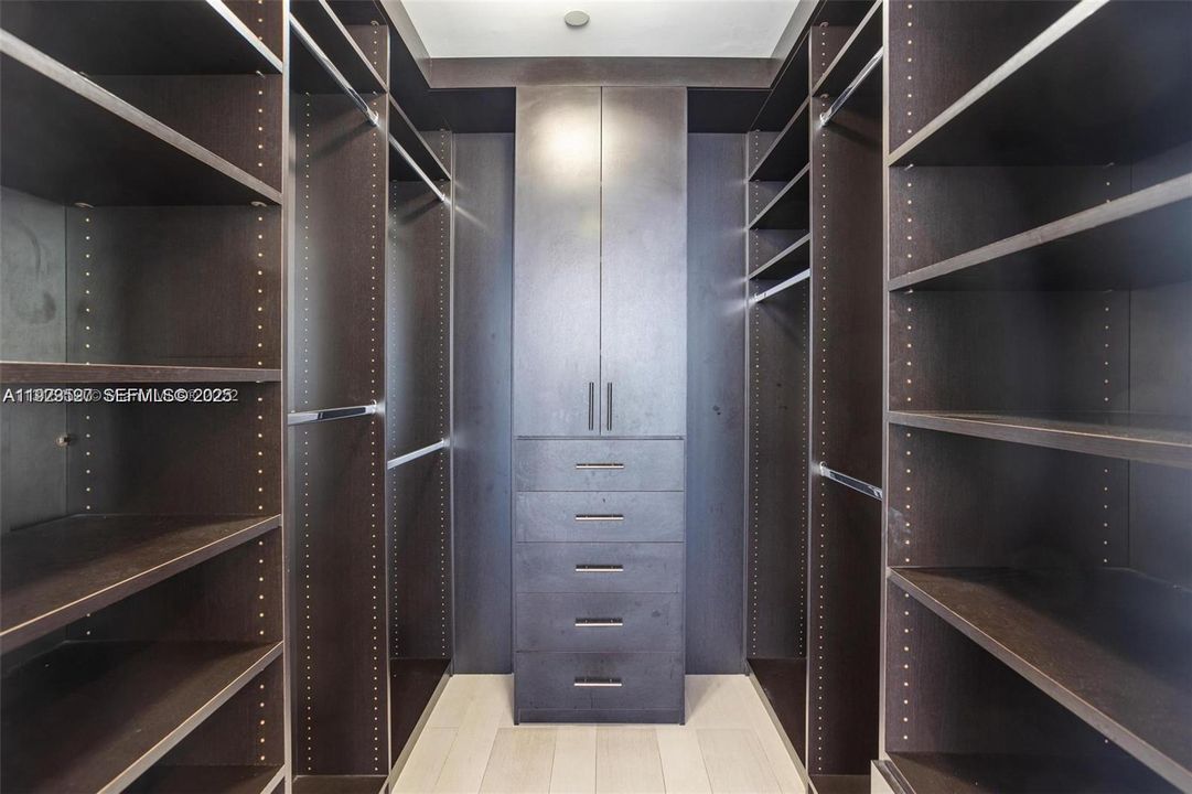 En Renta: $6,250 (2 camas, 2 baños, 1557 Pies cuadrados)