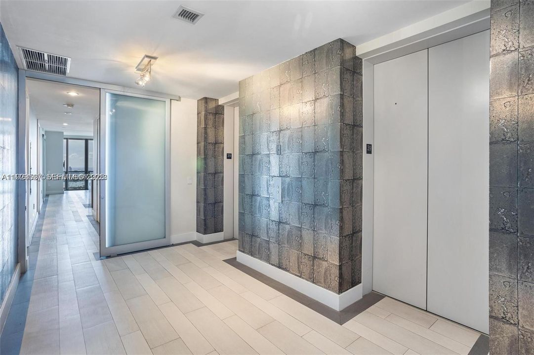 En Renta: $6,250 (2 camas, 2 baños, 1557 Pies cuadrados)