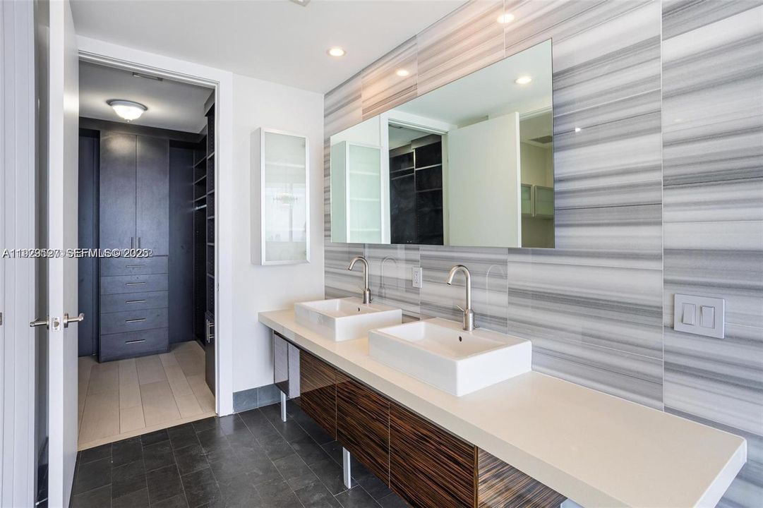 En Renta: $6,250 (2 camas, 2 baños, 1557 Pies cuadrados)