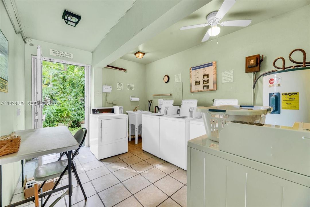 For Rent: $2,350 (2 beds, 2 baths, 800 Square Feet)