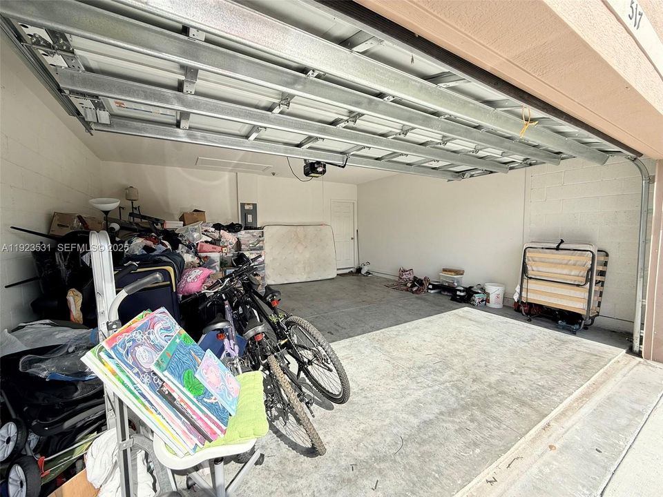 For Sale: $439,000 (4 beds, 2 baths, 1827 Square Feet)