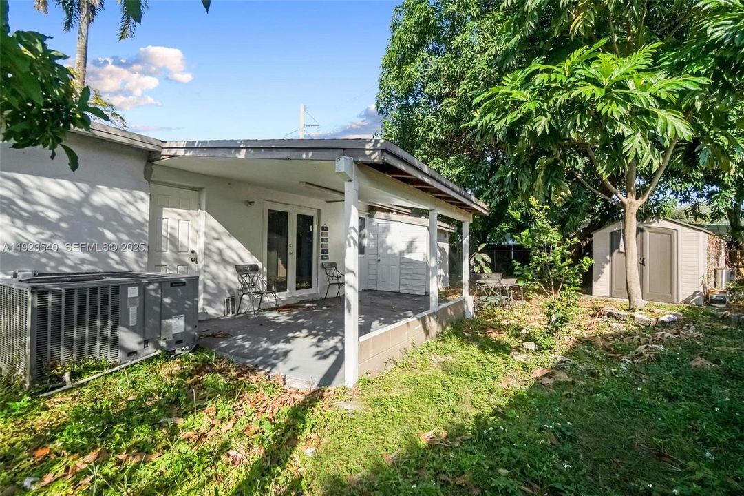 В аренду: $3,600 (4 спален, 2 ванн, 1404 Квадратных фут)