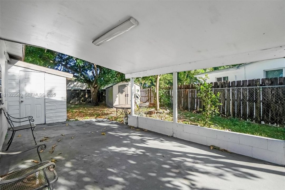 В аренду: $3,600 (4 спален, 2 ванн, 1404 Квадратных фут)