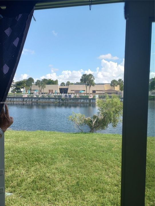 For Sale: $95,000 (1 beds, 1 baths, 640 Square Feet)