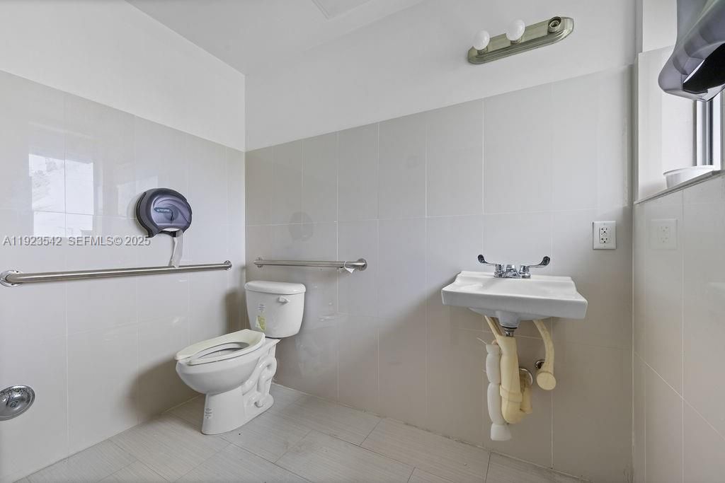 For Sale: $2,500,000 (0 beds, 0 baths, 0 Square Feet)