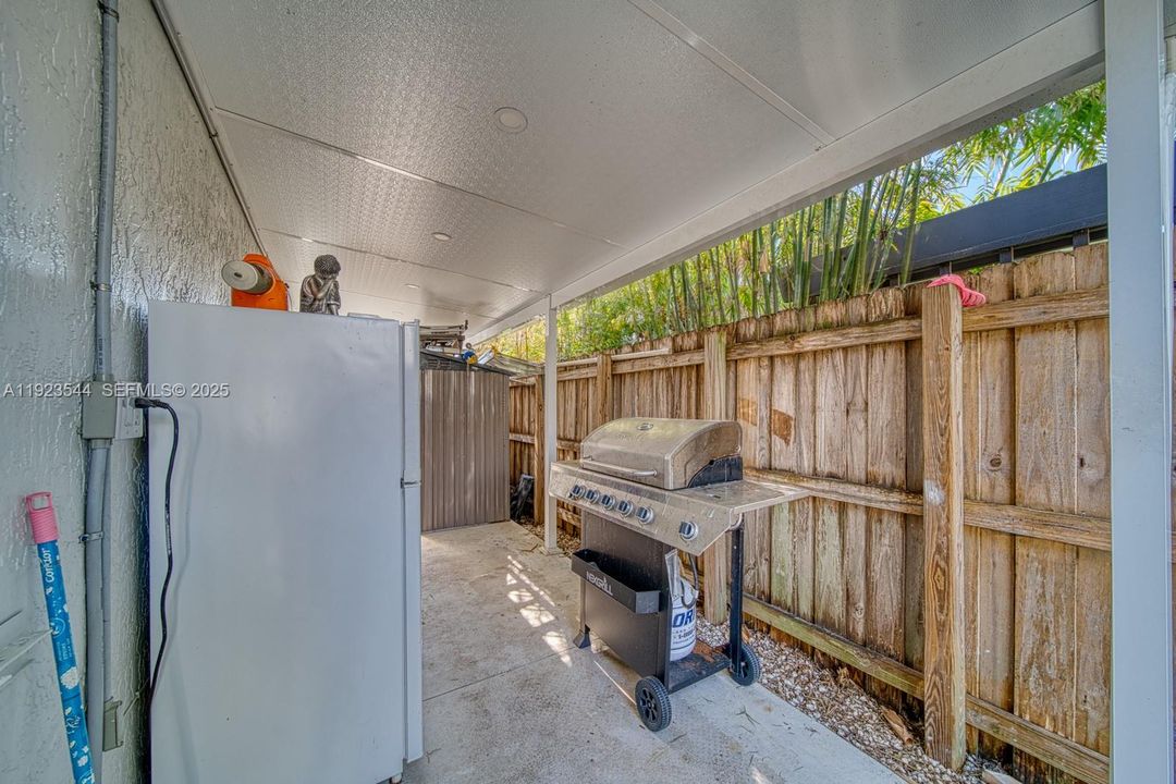 待售: $750,000 (4 贝兹, 3 浴室, 2107 平方英尺)