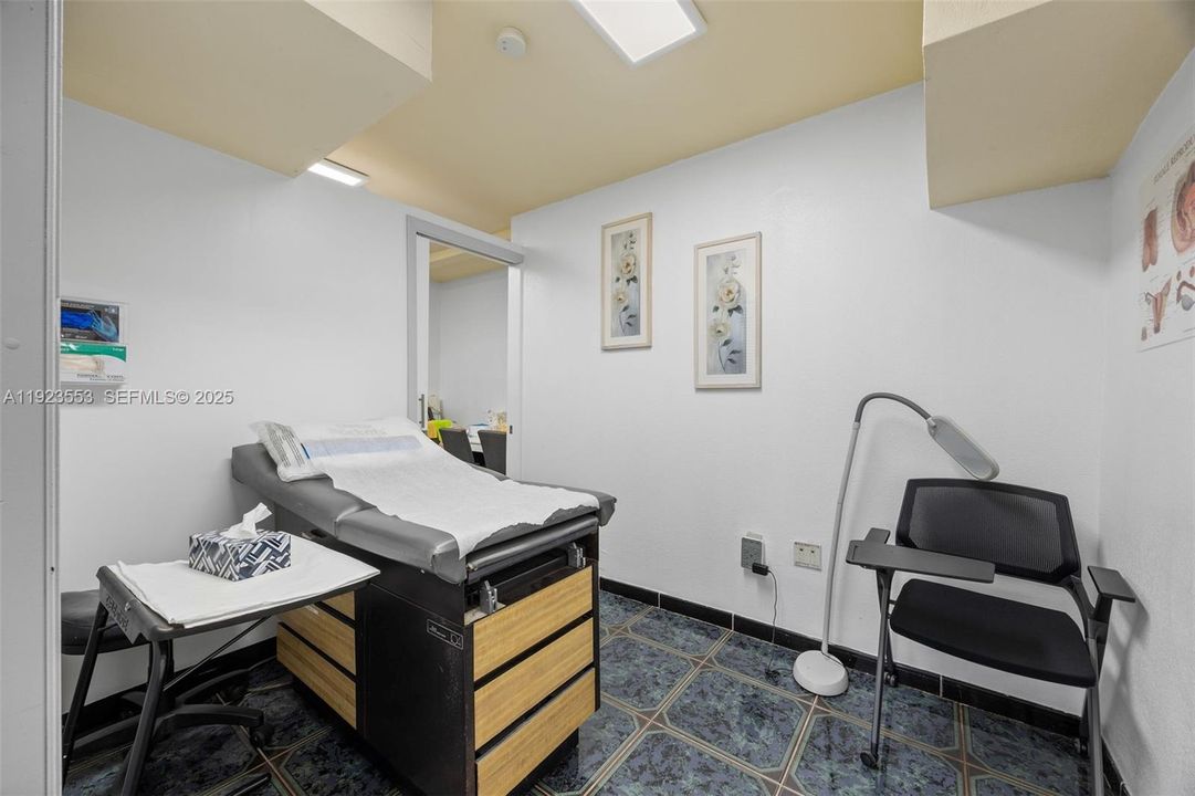 待售: $540,000 (0 贝兹, 0 浴室, 0 平方英尺)