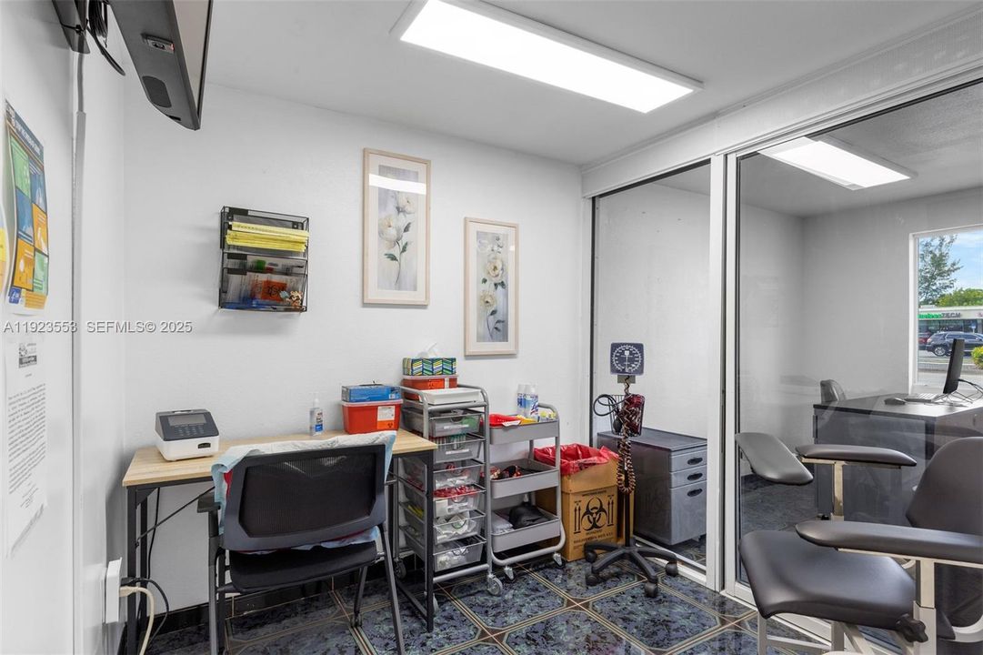 待售: $540,000 (0 贝兹, 0 浴室, 0 平方英尺)