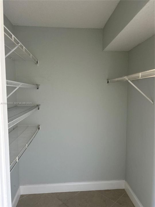 For Rent: $2,100 (2 beds, 2 baths, 1065 Square Feet)