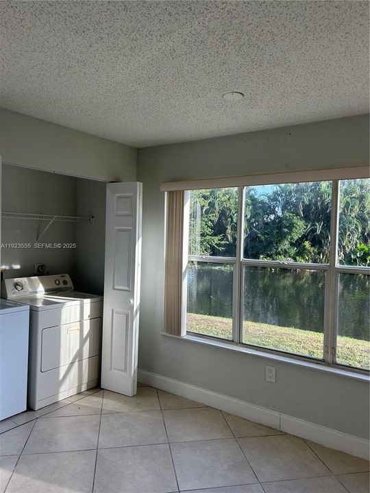 For Rent: $2,100 (2 beds, 2 baths, 1065 Square Feet)