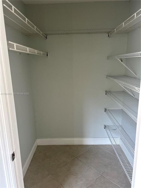 For Rent: $2,100 (2 beds, 2 baths, 1065 Square Feet)