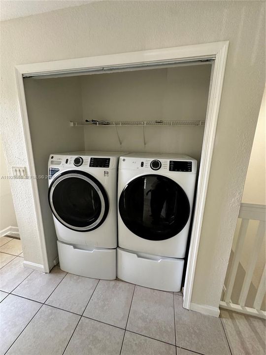 В аренду: $2,500 (4 спален, 3 ванн, 1423 Квадратных фут)