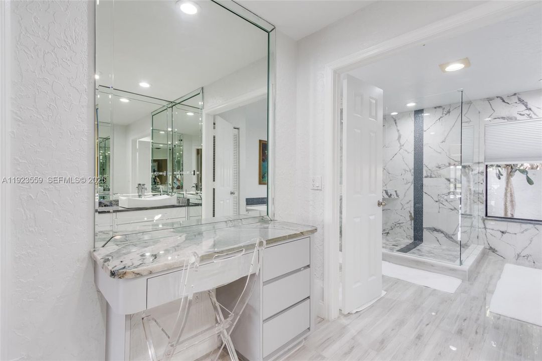 For Rent: $10,850 (3 beds, 3 baths, 2526 Square Feet)