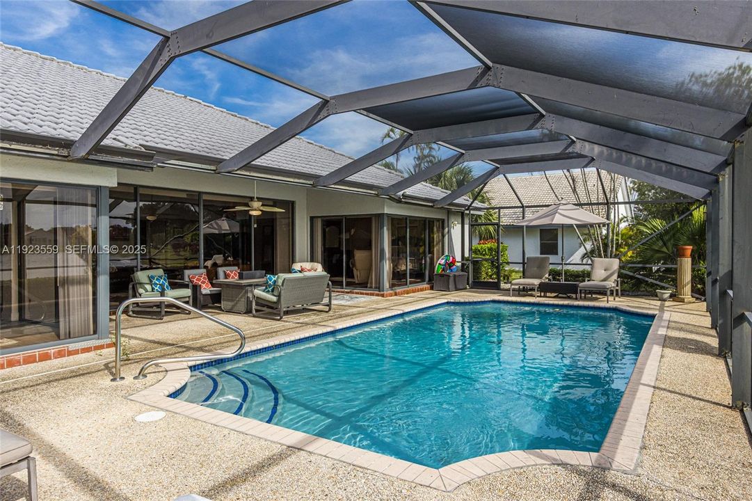 For Rent: $10,850 (3 beds, 3 baths, 2526 Square Feet)