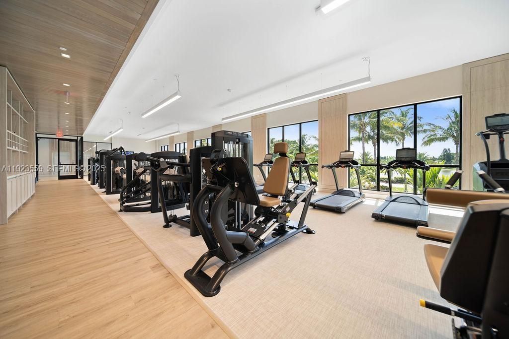 For Rent: $10,850 (3 beds, 3 baths, 2526 Square Feet)