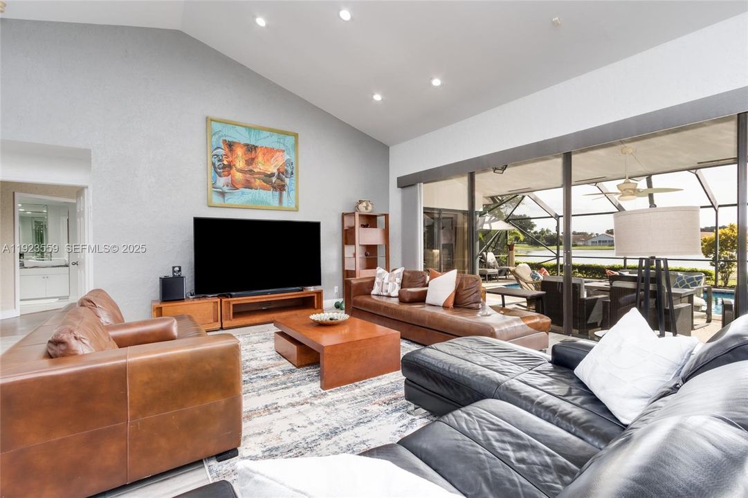 For Rent: $10,850 (3 beds, 3 baths, 2526 Square Feet)