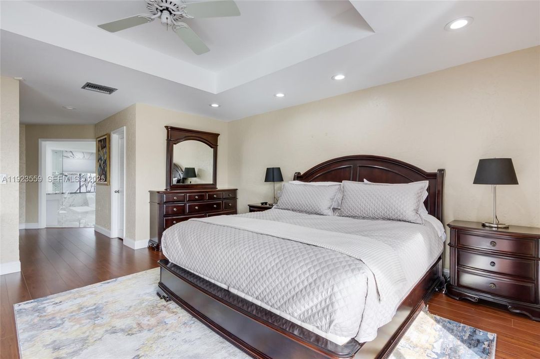 For Rent: $10,850 (3 beds, 3 baths, 2526 Square Feet)