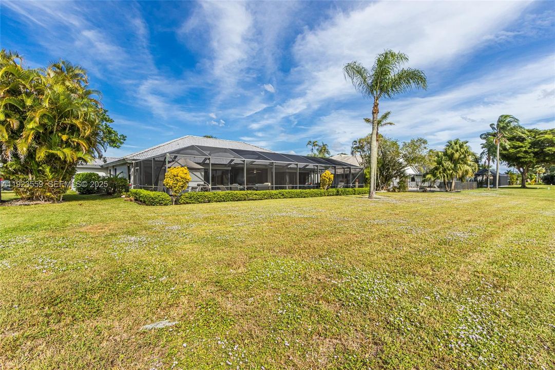 For Rent: $10,850 (3 beds, 3 baths, 2526 Square Feet)