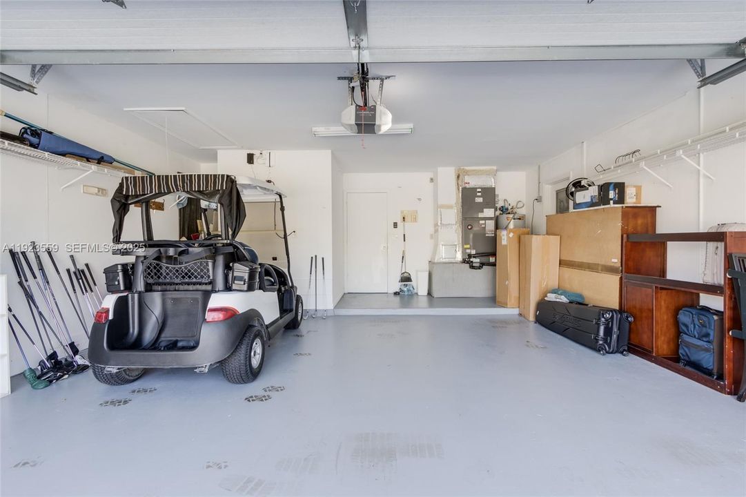 For Rent: $10,850 (3 beds, 3 baths, 2526 Square Feet)