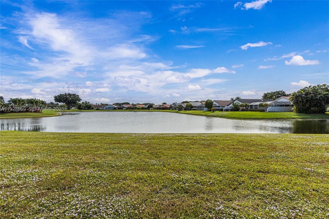 For Rent: $10,850 (3 beds, 3 baths, 2526 Square Feet)