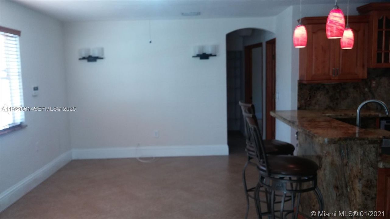 For Rent: $3,900 (4 beds, 3 baths, 1910 Square Feet)