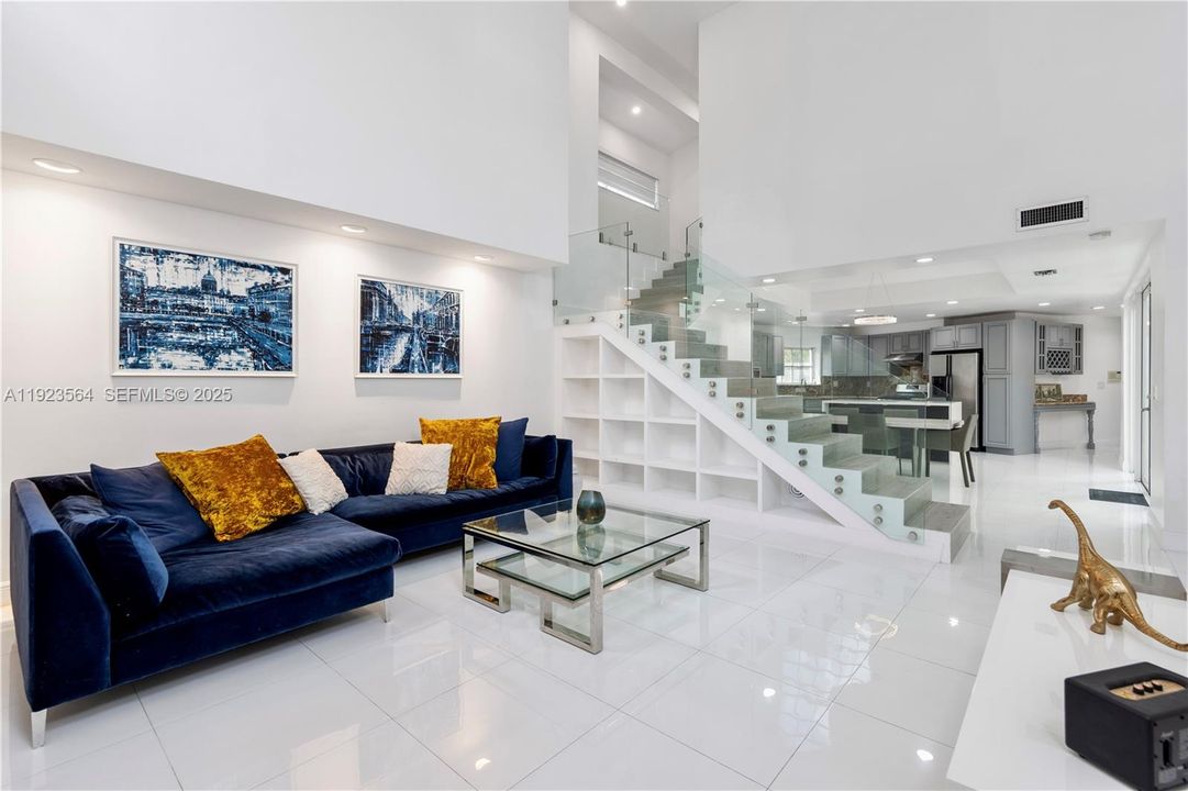 For Sale: $2,600,000 (4 beds, 3 baths, 2787 Square Feet)