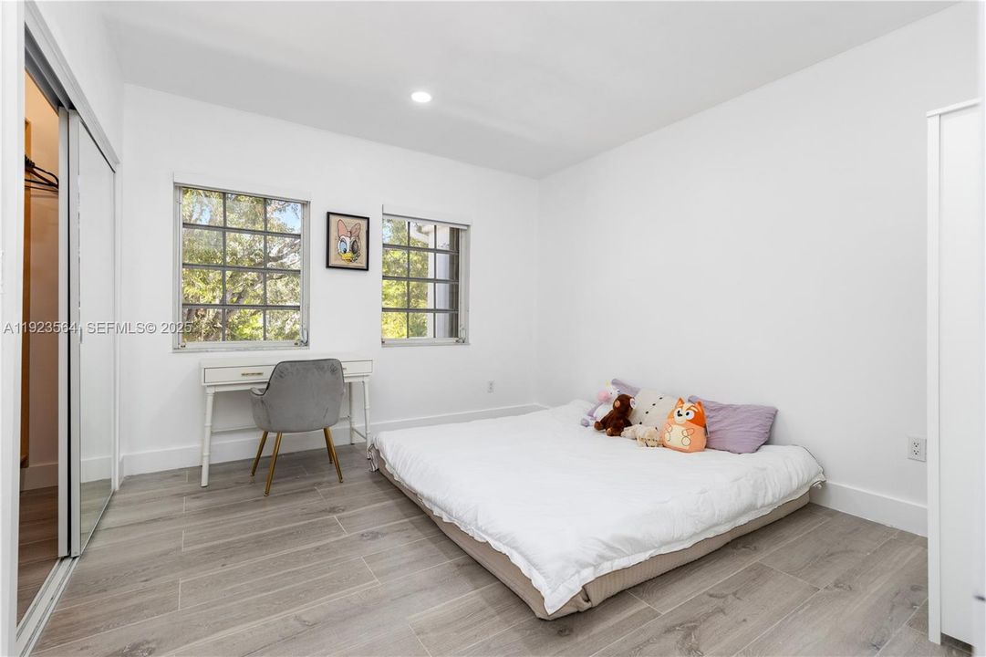 For Sale: $2,600,000 (4 beds, 3 baths, 2787 Square Feet)