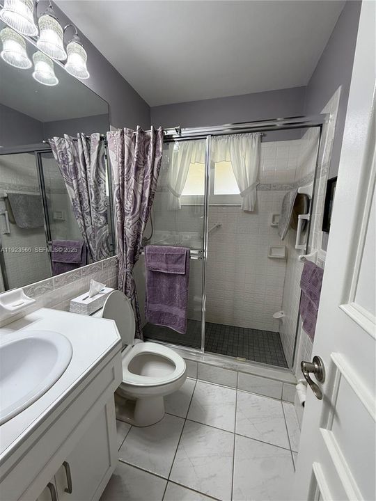 For Sale: $299,750 (2 beds, 1 baths, 806 Square Feet)